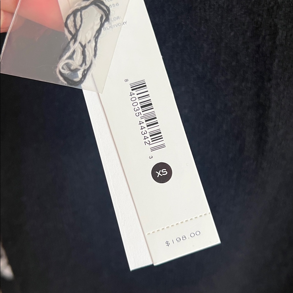 Aqua Cashmere Black Oversized Sweater with White Bow Design - Picture 14 of 15